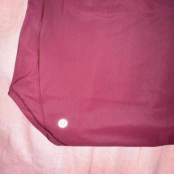 Lululemon burgundy top - Size S - Picture 4 of 5